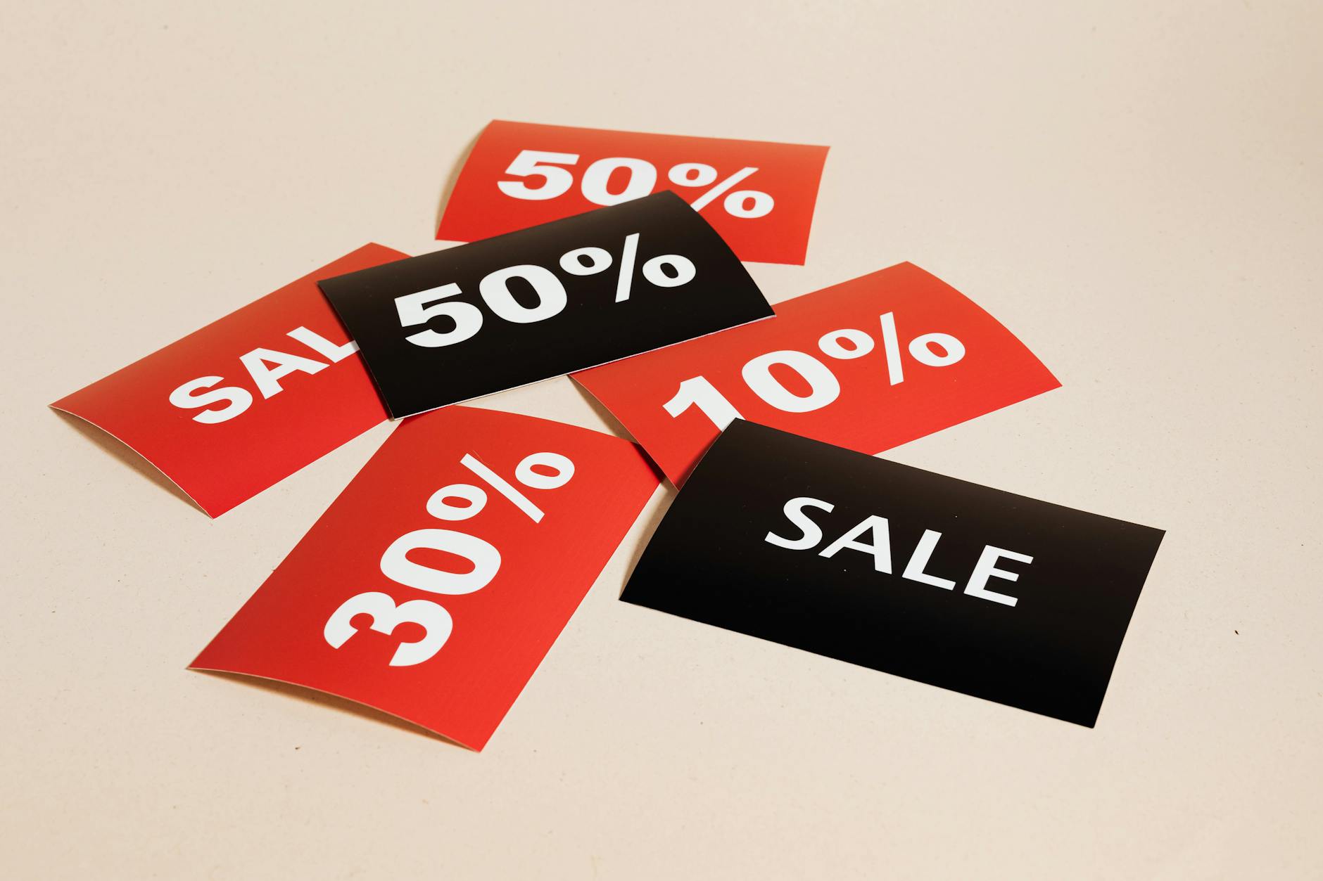 bank of mexico cuts interest rate hints more reductions 20250627000346838975