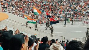 BSF जवानों ने बांग्लादेश से लाई साइकिल पर पूछा- ‘टायर उठा क्यों?’ जवाब सुनकर रह जाएंगे हैरान!