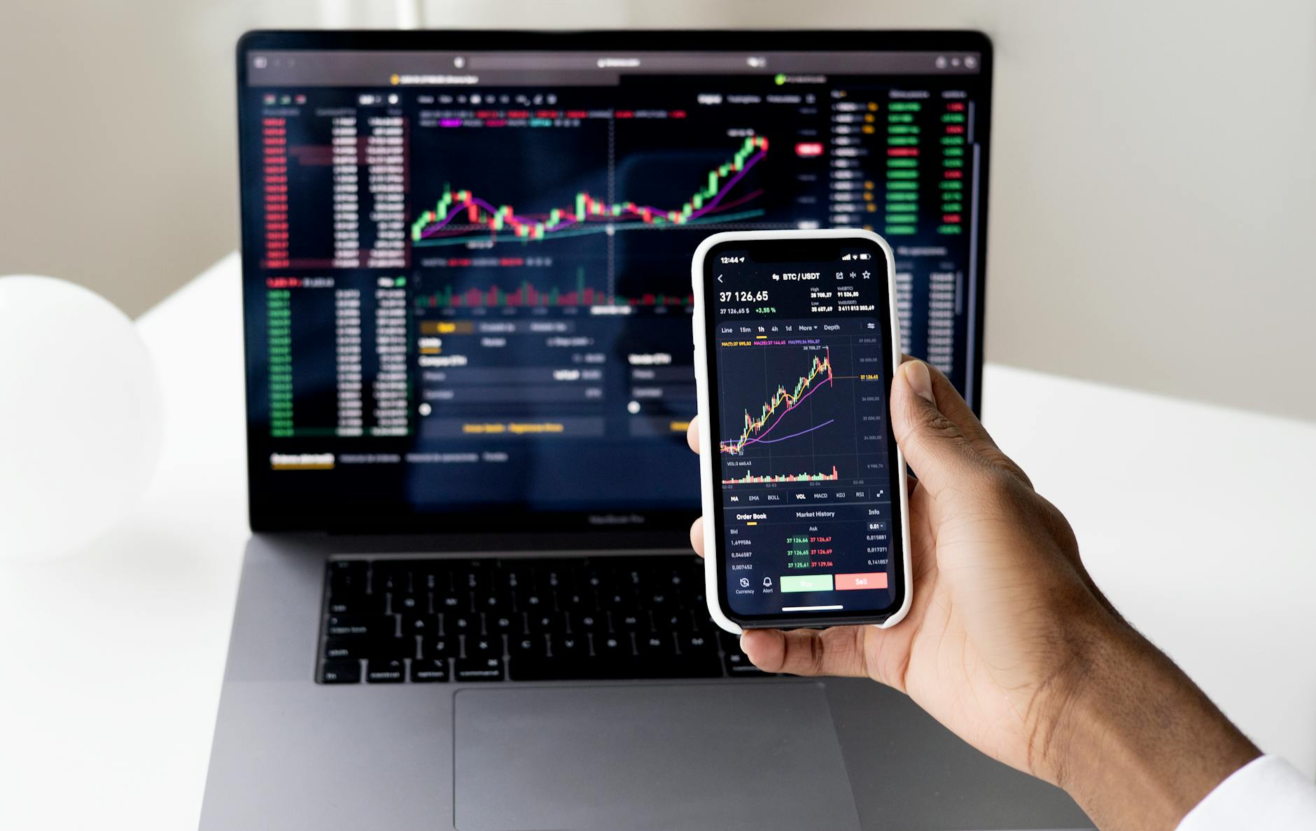 canada scraps tech tax trump trade talks 20250630055201992301