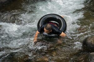 ohio cuyahoga river rescue 50 people 6 dogs after father son 20250624072731685896