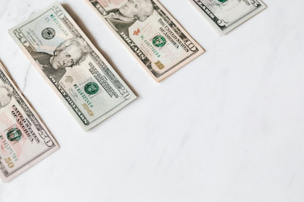 stablecoins fail as monetary system foundation central banks 20250625132735126905