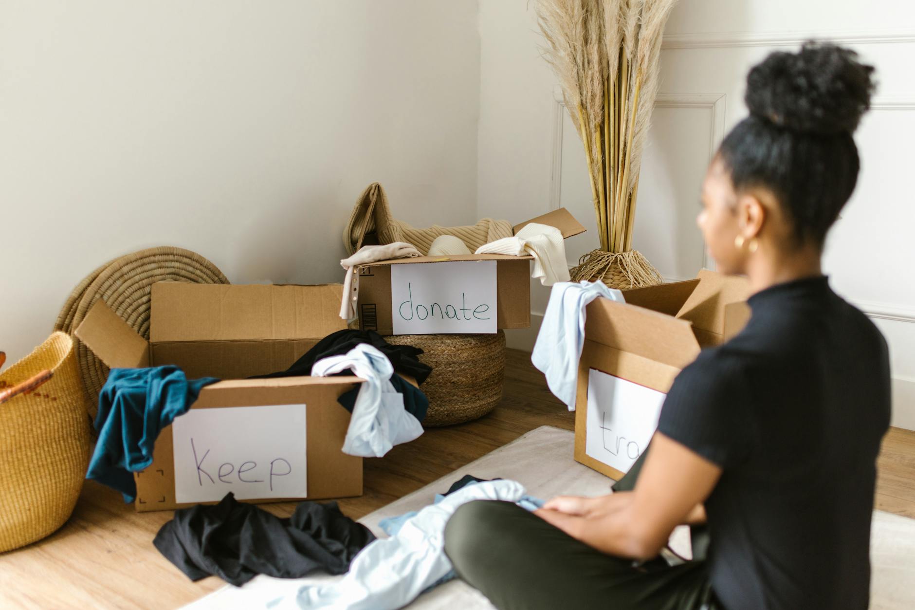 woman dies stuck florida clothing donation