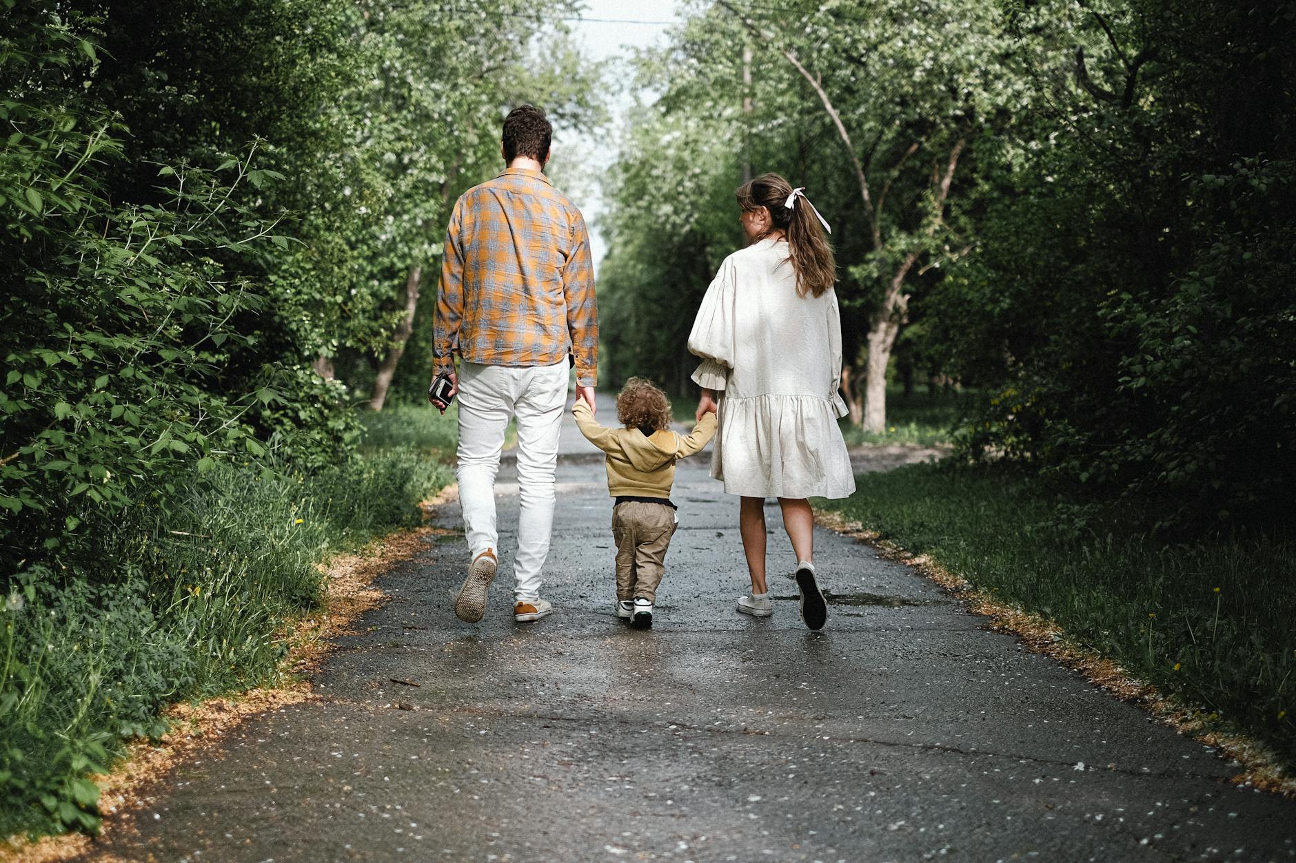 california couple 21 kids seized surrogacy trafficking alleg 20250716200627114742