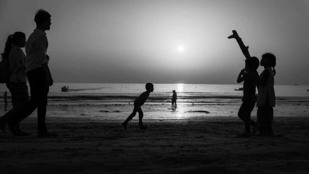 hisar girl death protest asi injured hospital stoned 20250731075405982563