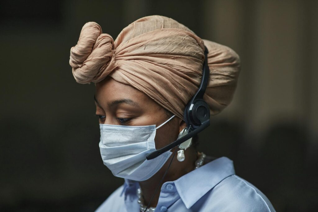 "IPS अधिकारी का चौंकाने वाला खुलासा: रिटायर्ड कर्मचारी के साथ हुआ बड़ा कांड!" 1 ips officer reveals shocking incident with retired employee 20250711100604627071