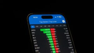 stock market this week top gainers losers 20250705082852791913