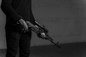 मणिपुर के उग्रवादी AK-47 क्यों छोड़ रहे? क्या कोई नया और खतरनाक हथियार मिल गया?